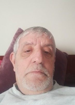 Alein, 53, People’s Democratic Republic of Algeria, Mostaganem