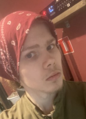 Roman, 19, Russia, Saint Petersburg