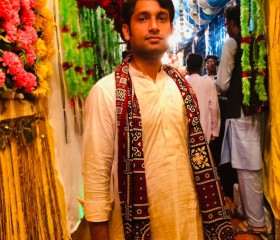Affan Israr, 32, Hafizabad