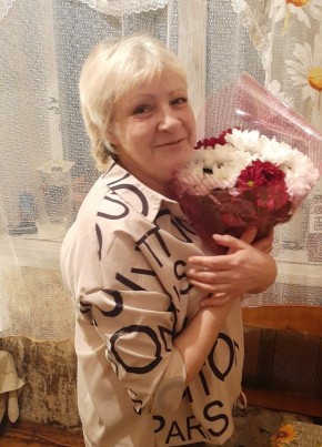 Ирина, 58, Россия, Бежецк