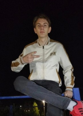 Андрей из Ипатово 20 лет