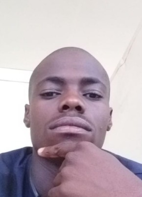 Kagiso Ashley, 27, iRiphabhuliki yase Ningizimu Afrika, De Aar