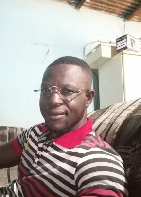 Nass, 39, République de Côte d’Ivoire, Yamoussoukro