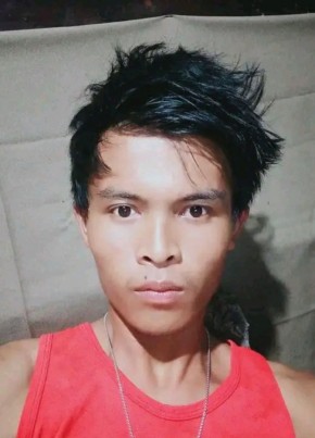 Raymond Traballo, 22, Philippines, San Jose (Mimaropa)