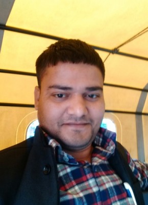 Sarvesh Kumar, 35, India, Kanpur