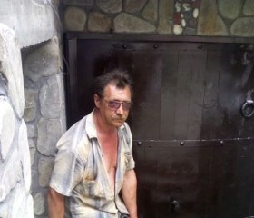 Андрей, 63 года, Аҟәа