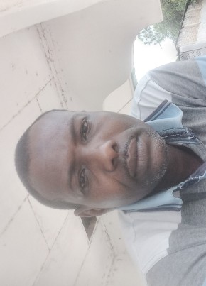 Mahamat Mboulou, 39, République du Tchad, Ndjamena