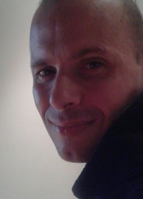 lino, 35, Repubblica Italiana, Monza