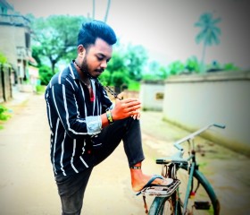 jani, 22, Bhuban