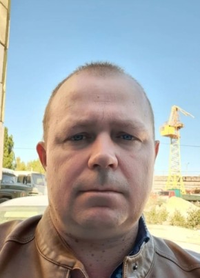 Роман из Воронежа 47 лет
