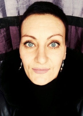 Dina, 43, Russia, Saint Petersburg