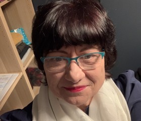 Elena, 60, Oslo