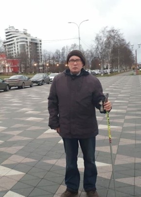 Роман из Петрозаводска 68 лет