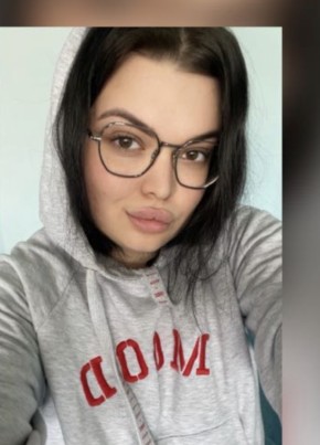 Варенька, 22, Россия, Талнах