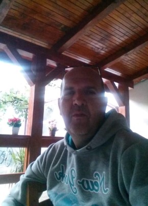 patrick, 48, Romania, Beiuș