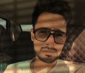 Nidzhat, 26, New York City