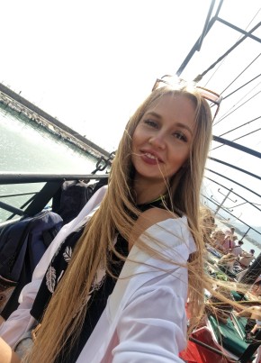 Анна, 29, Россия, Екатеринбург