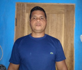Suri, 45, Brasilia