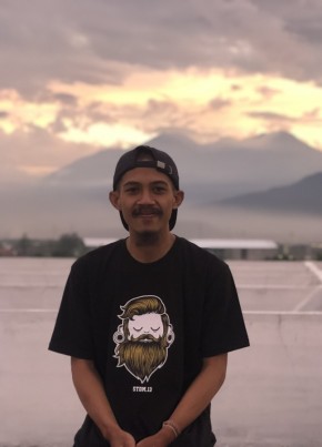 krewol, 31, Indonesia, Mojoagung