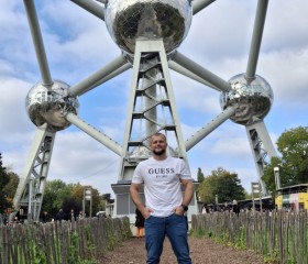 Alexander, 28, Brussels