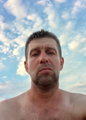 Дмитрий из Нефтеюганска 43 года