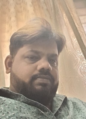 Deepak Thakur из Bhopal 18 лет