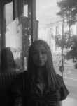 Darya, 21, Bethnal Green
