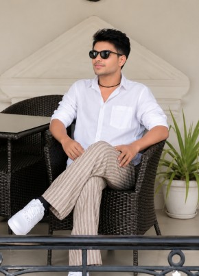 Bishal из Dhangadhi 27 лет