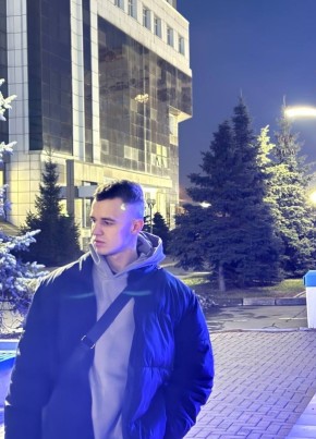 даня Артебякин из Ангарска 22 года