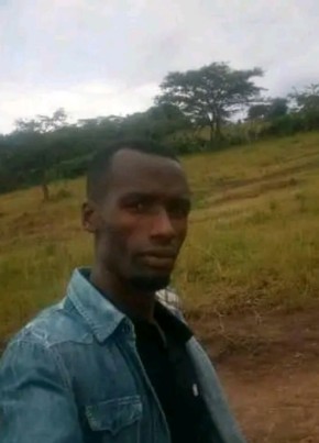James из Kigali 34 года