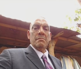 José Machado, 66, Valencia