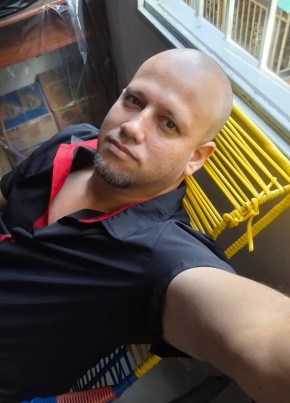 Jose из Bucaramanga 43 года