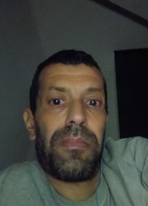 Wahab, 45, France, Paris