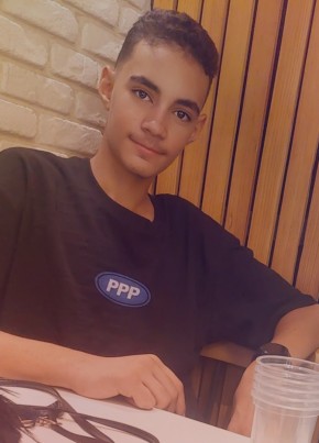 يوسف из أسيوط 18 лет
