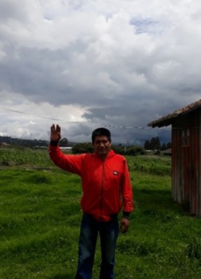 Luis Gómez, 60, República del Ecuador, Quito