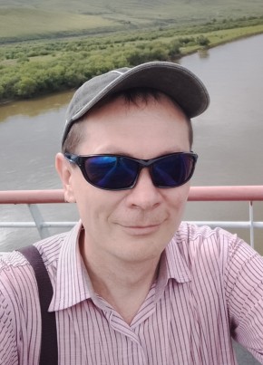 Дмитрий из Излучинска 36 лет