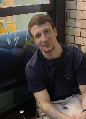 Valentin из Некрасовки 27 лет
