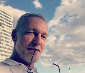 Виталий, 47 лет, Москва