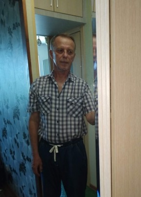 Сергей из Арсеньева 62 года