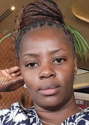 Awuor из Nairobi 35 лет