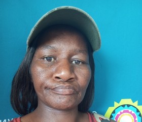 Nomsa, 42, Cape Town