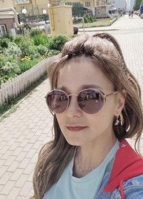 Lyudmila, 43, Russia, Yekaterinburg