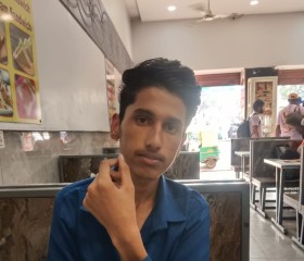 Vikram, 23 года, Suratgarh