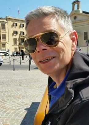 James miller, 58, Bulgaria, Sofia