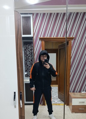 Мухаммад из Душанбе 19 лет