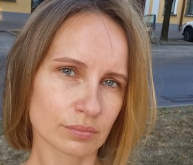 Юлия, 36 лет, Берасьце