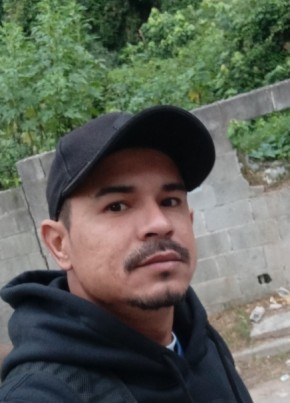 Felipe Rodrigues из Osasco 18 лет