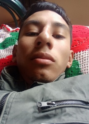 Gabriel Ismael, 23, República del Ecuador, Loja