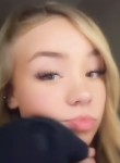 Emily, 24  , Indianapolis