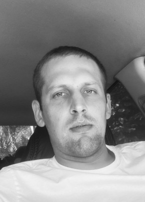 Сергей из Волгограда 33 года